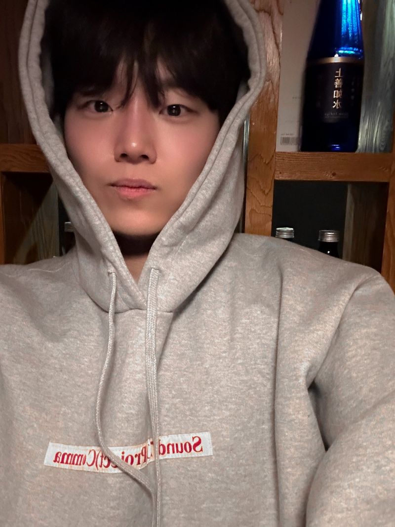 CM Render PREMIUM HOODIE