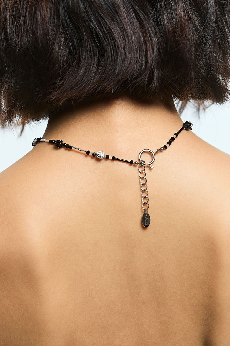 Mix color rose choker