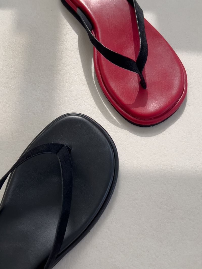 Low platform flip-flops