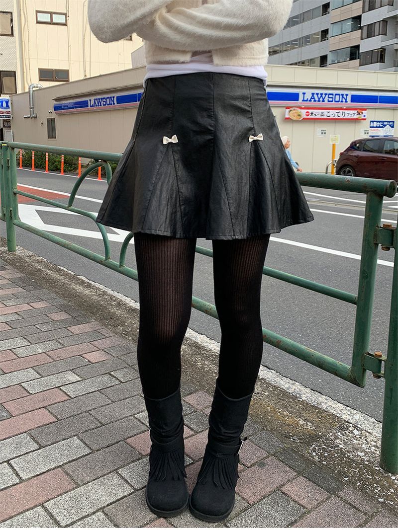 RIBBON FLARE LEATHER MINI SKIRT (2C)
