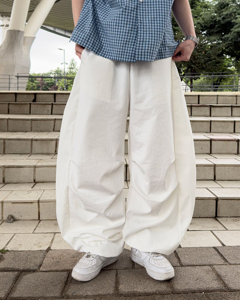 Trevil Patch Balloon Chino Pants