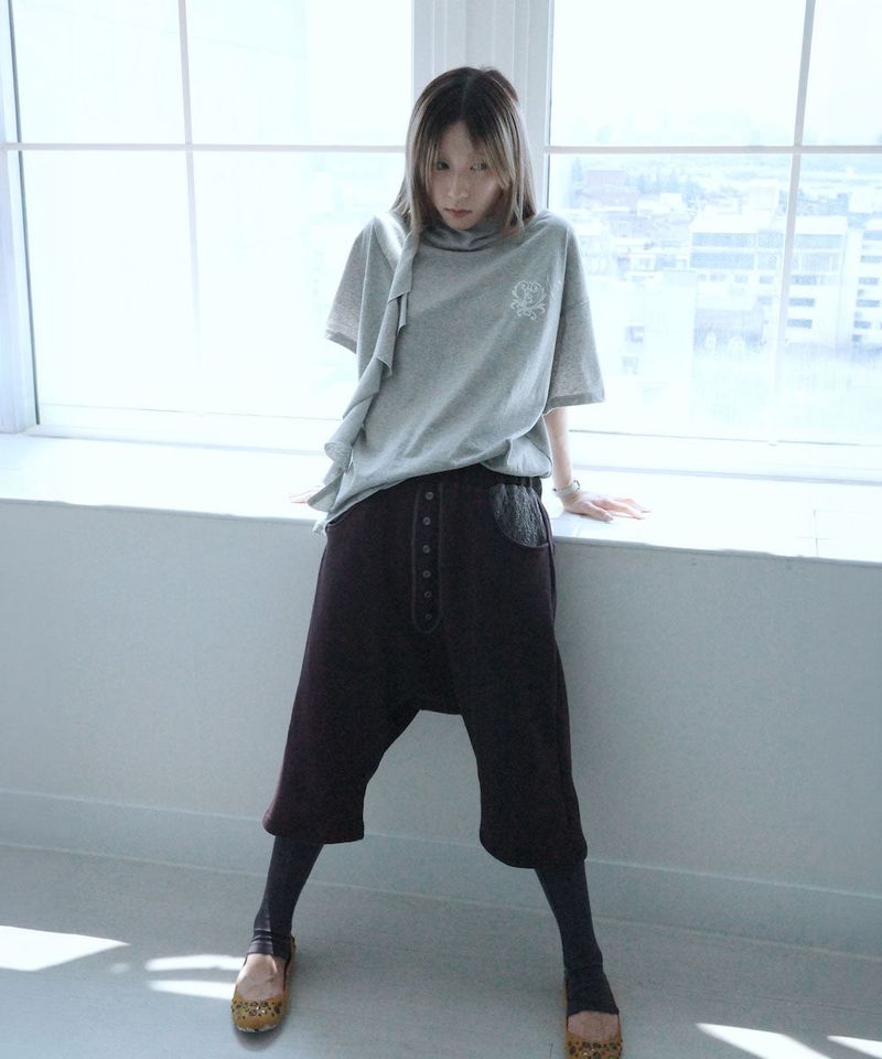 eeespace（イースペース）の「Cat Ear Pocket Pants (Deep Purple)（Pants）」