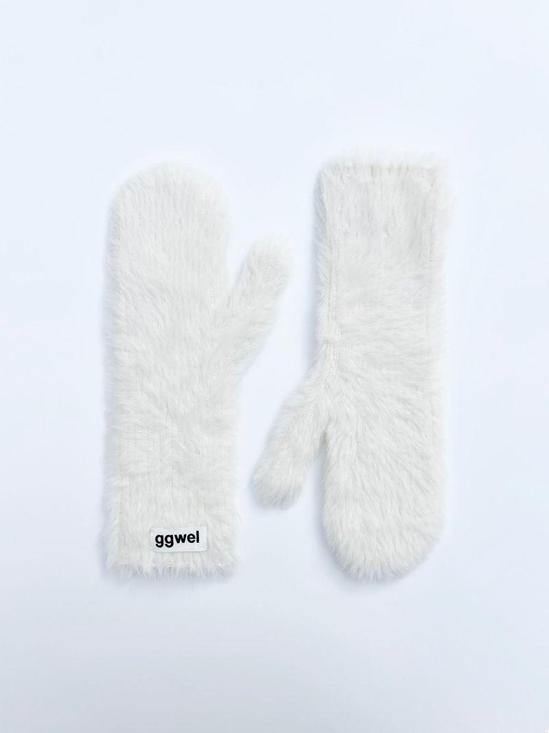 FLUFFY ANGORA GLOVES