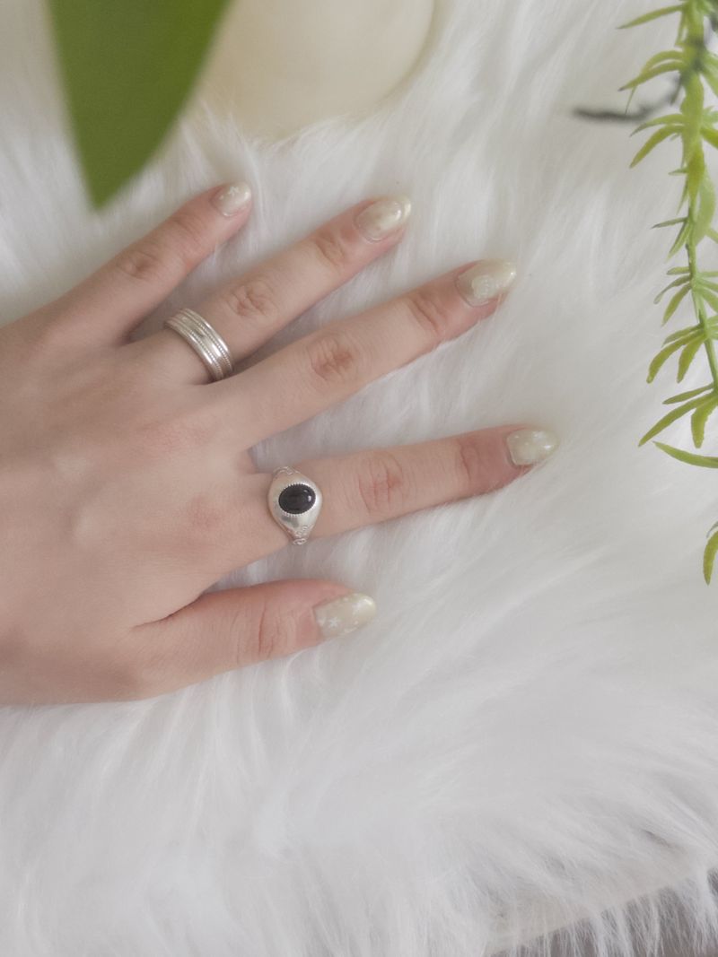Onyx Rose Stone Bold Ring