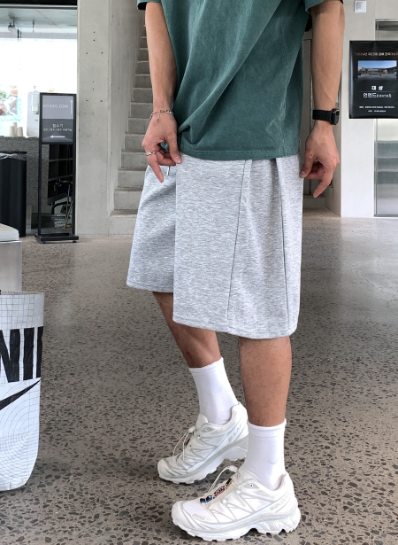 Glife Sidetuck Bermuda Banding Shorts