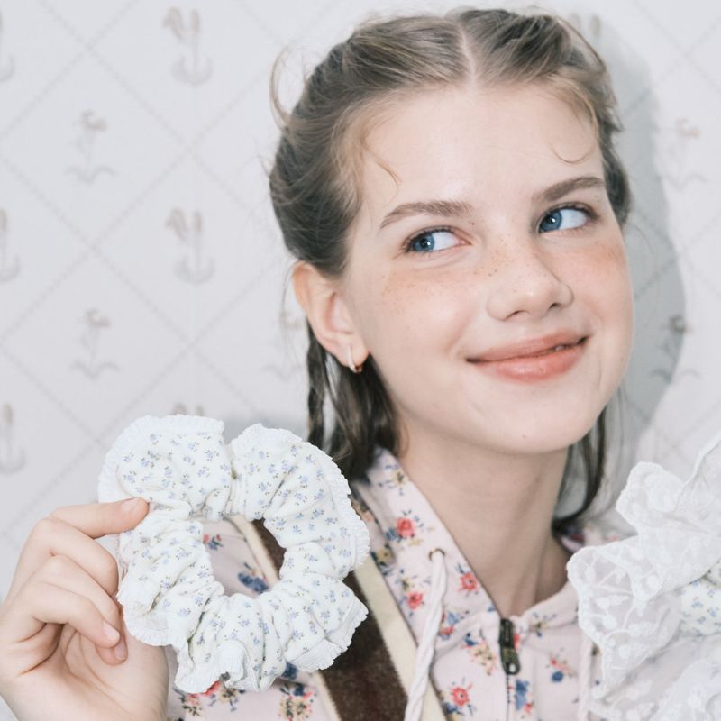 Mini Lace scrunchie_mint cream