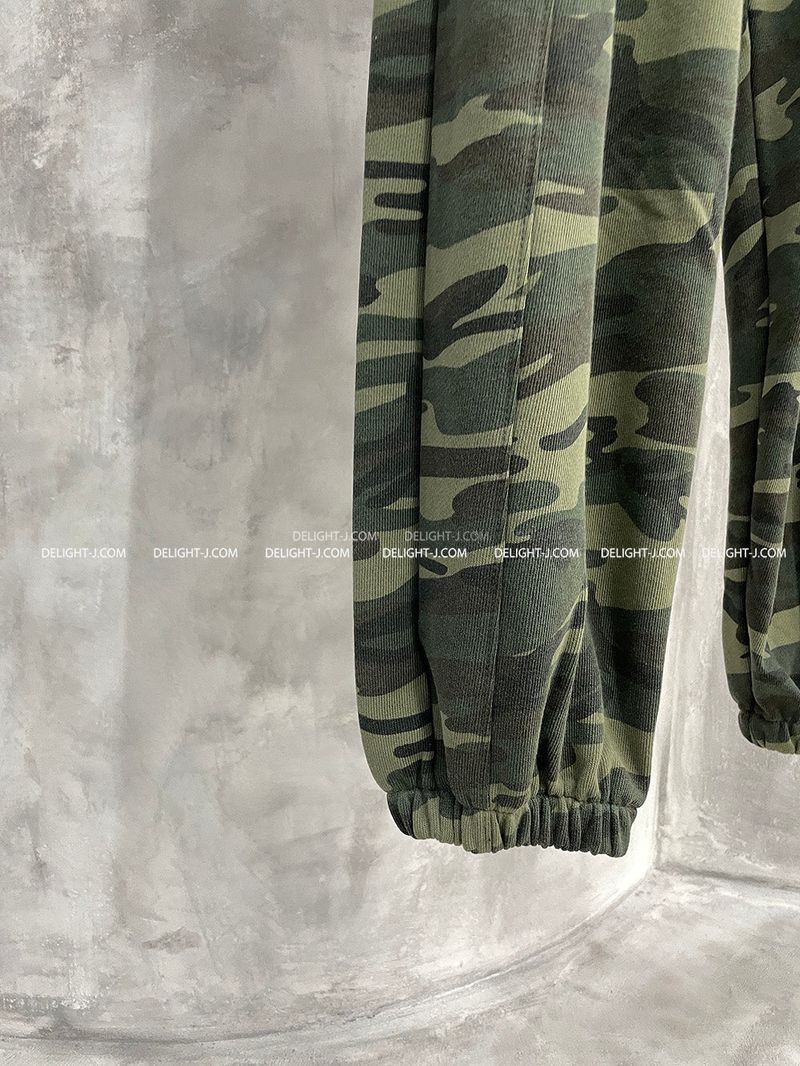Camouflage Lettering Jogger Pants
