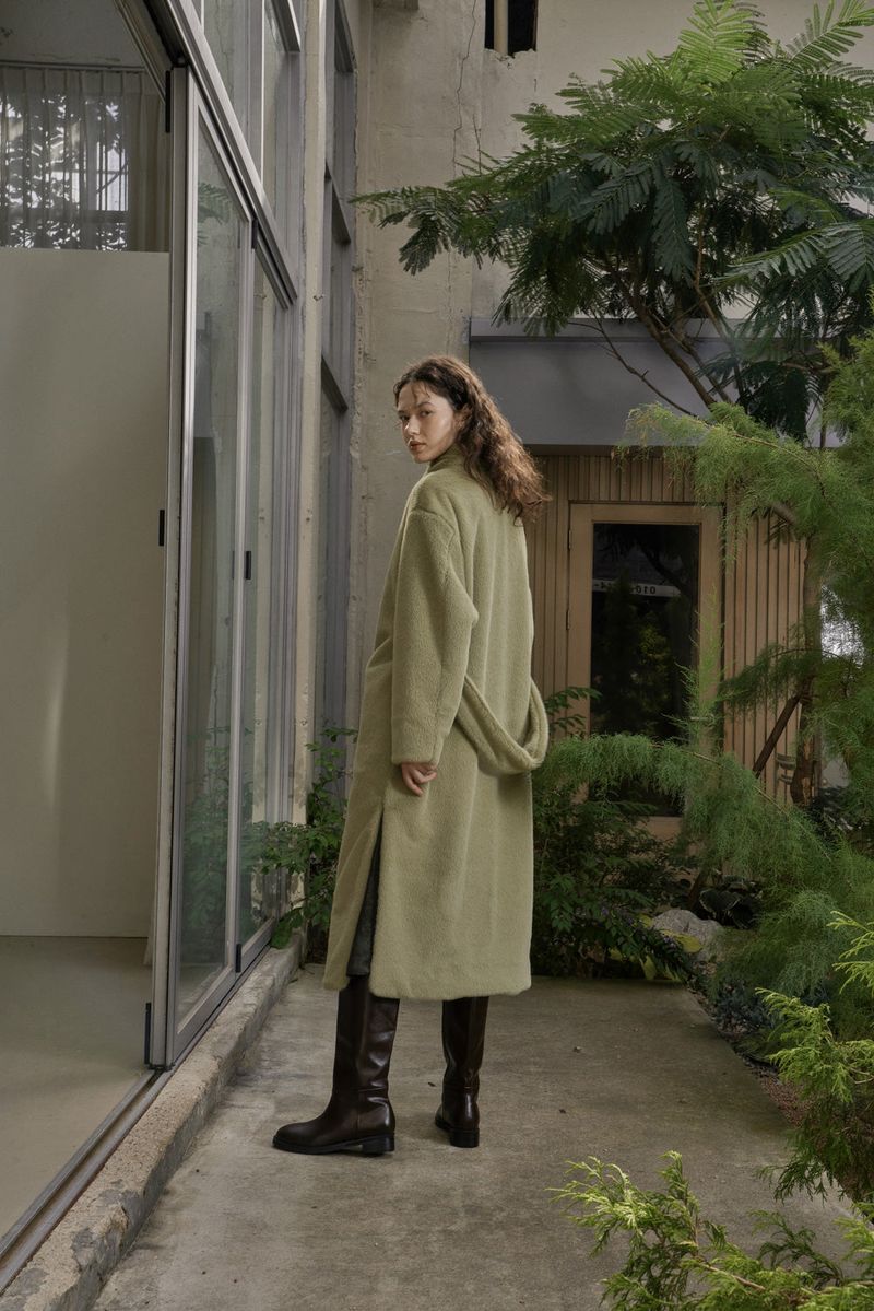 FAKE FUR LONG COAT_GREEN TEA