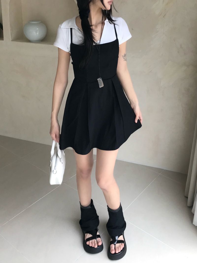 Shasha Deep V Collar Lace Short Sleeve Tee