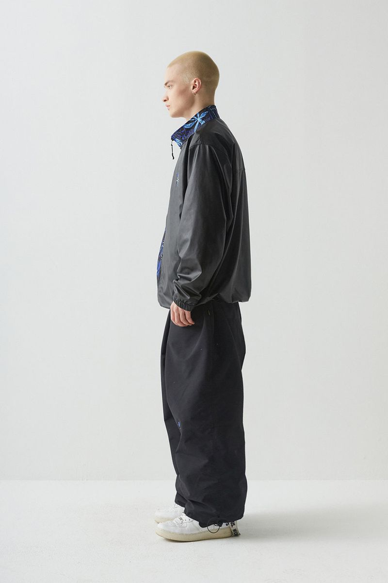 BSR2223FWJK062 J-BLUE FLOWER JACKET BLACK