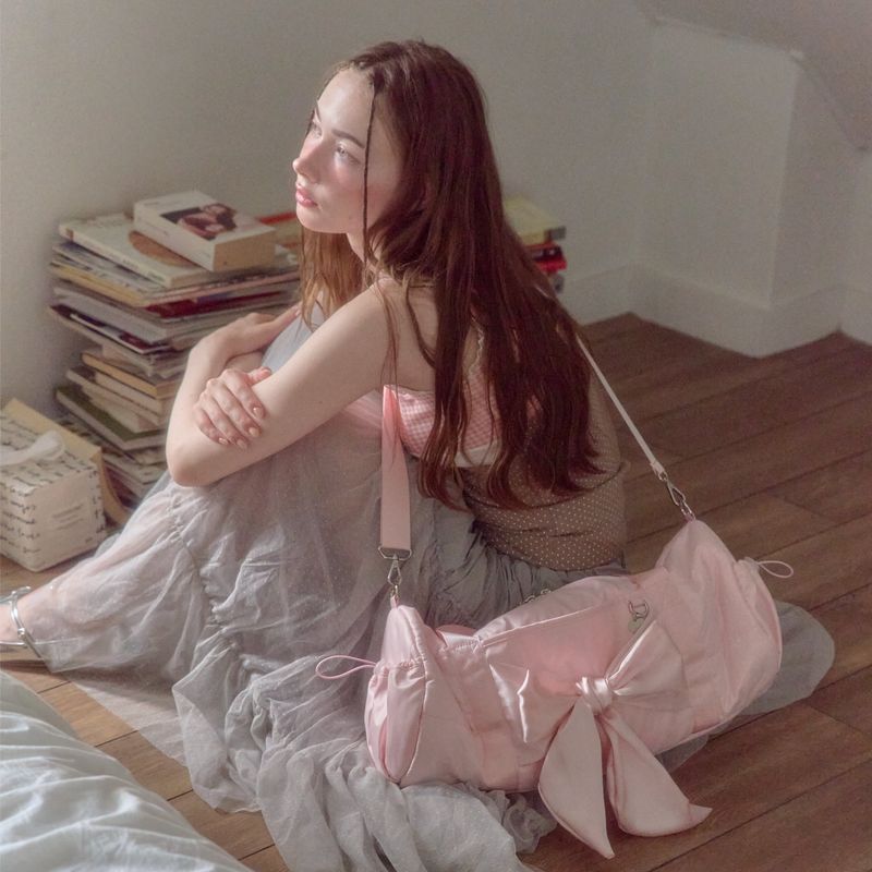 cozing(コジング)の「Shiny duffle bag_pink(Bags)」