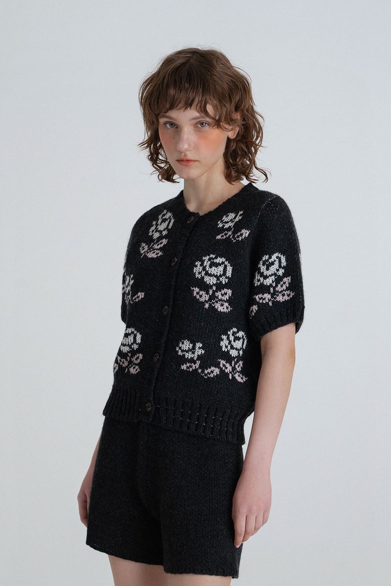 WITHOUTSUMMER（ウィズアウトサマー）の「Rose half cardigan_charcoal（Tops）」