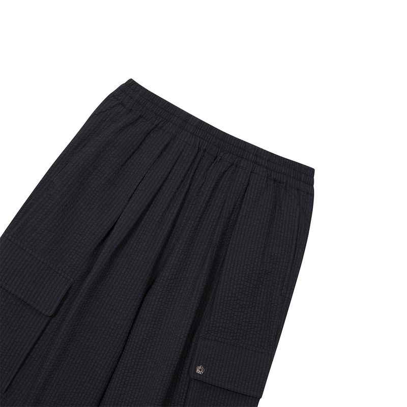 [ULKIN] Seersucker Cargo Parachute Pants_Charcoal
