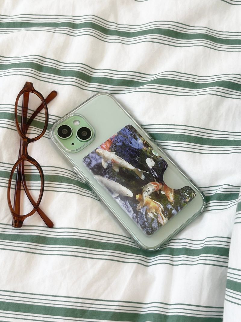 [purple sunlight magsafe cardslot]