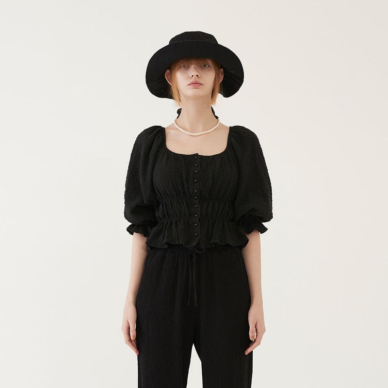 SHIRRING SQUARE BLOUSE (BLACK)