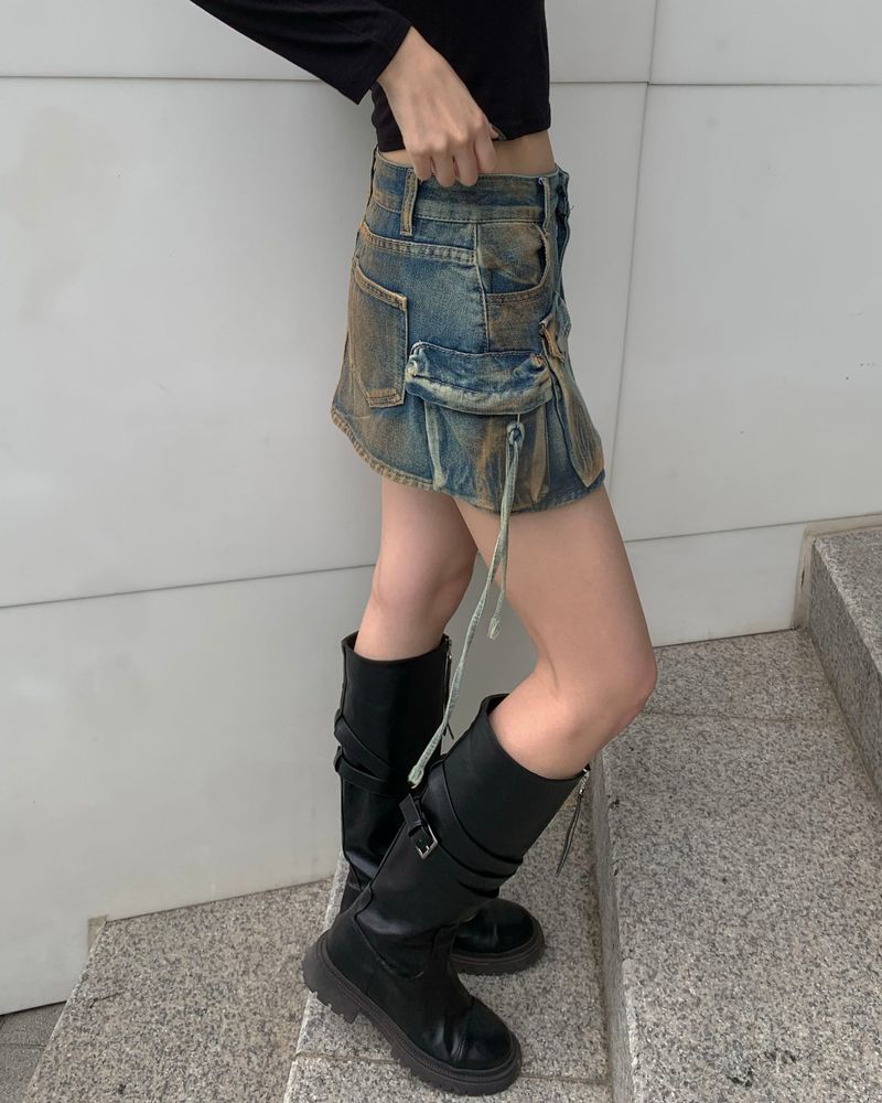 Oil cargo skirt