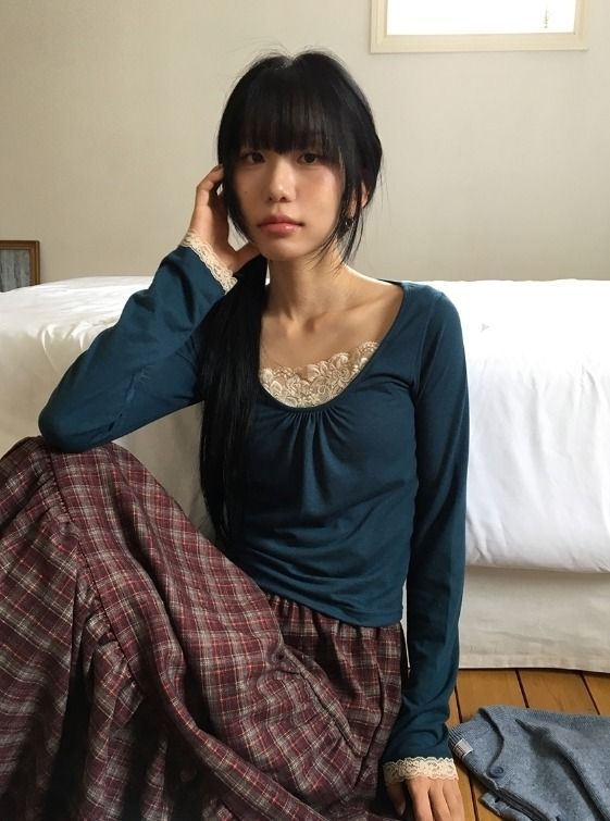 Joyse Lace Layered Shirring Long Sleeve Tee
