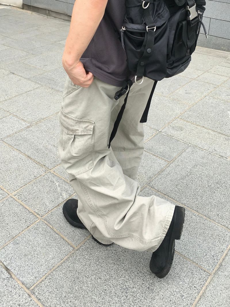 Barz Cut Curved Wide Pants 4C