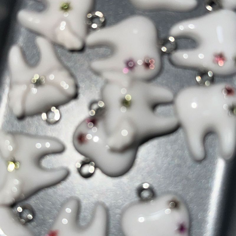 【MADE】 Tooth Fairy Keyring