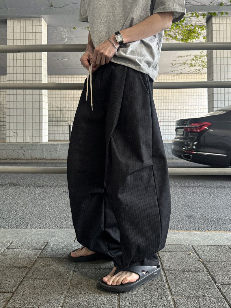 Shade Non-fade Pintuck Balloon Pants