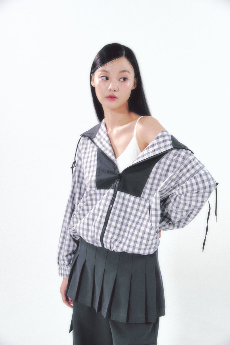 Check Ribbon Wind Breaker Black