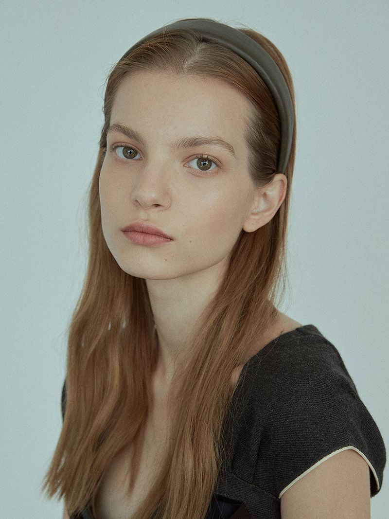 Elizabeth Moments（エリザベスモーメント）の「Vegan Leather Headband（Hair Accessories）」