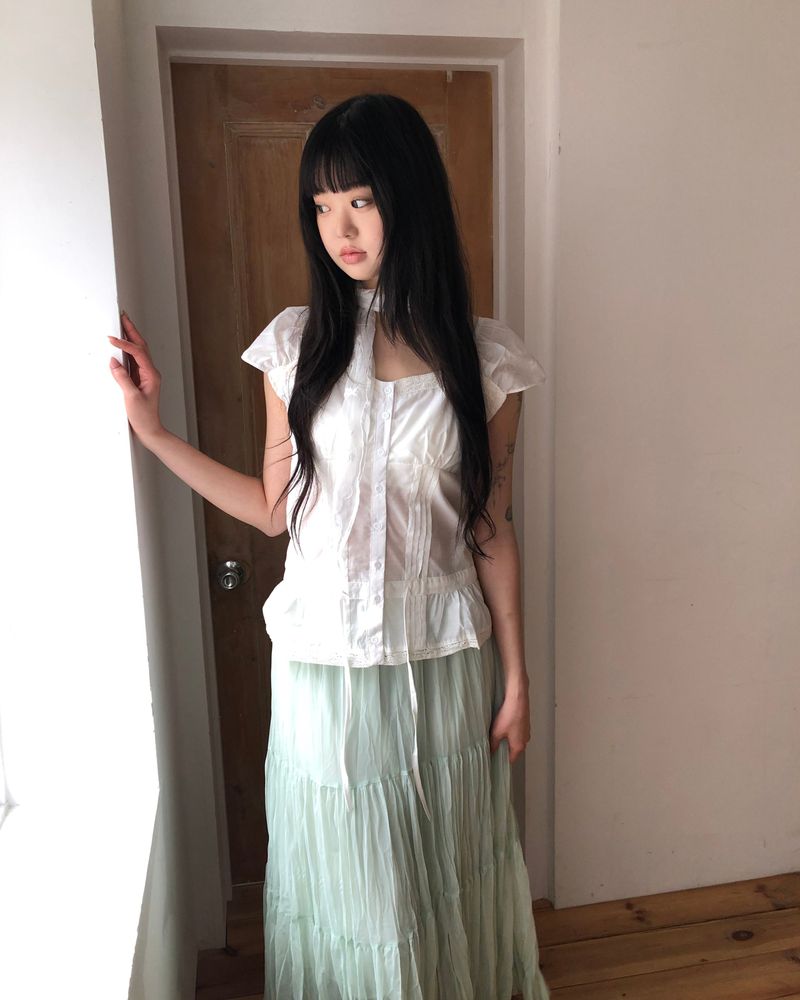 Eirin Frill Sleeveless Blouse
