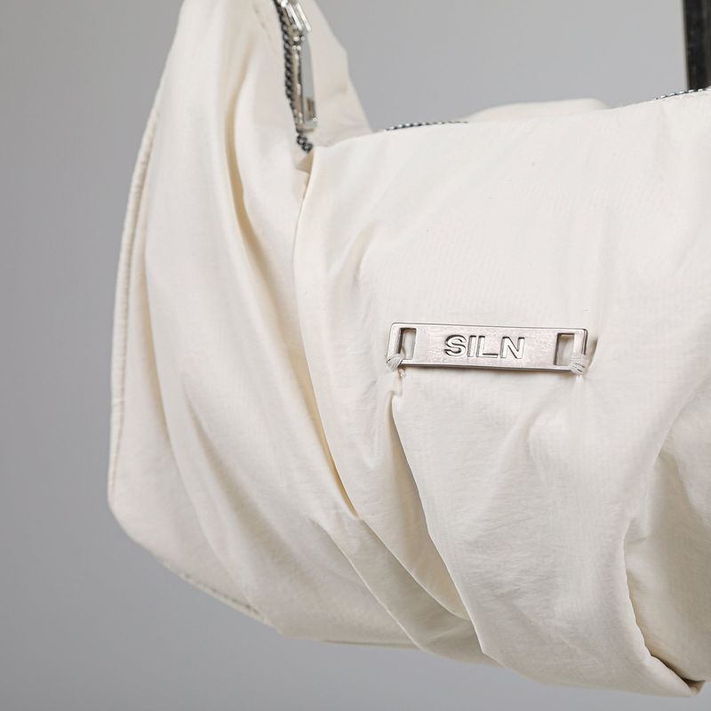 Shirring nylon shoulder bag (IVORY)