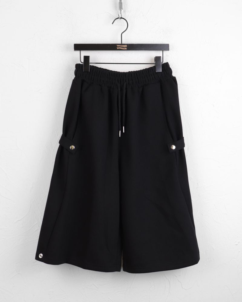 [UNISEX] Cuts Side Snap Capri Bermuda Pants