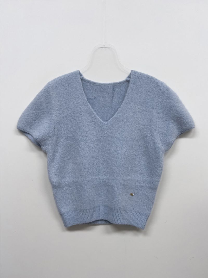 V-neck angora short-sleeved knit