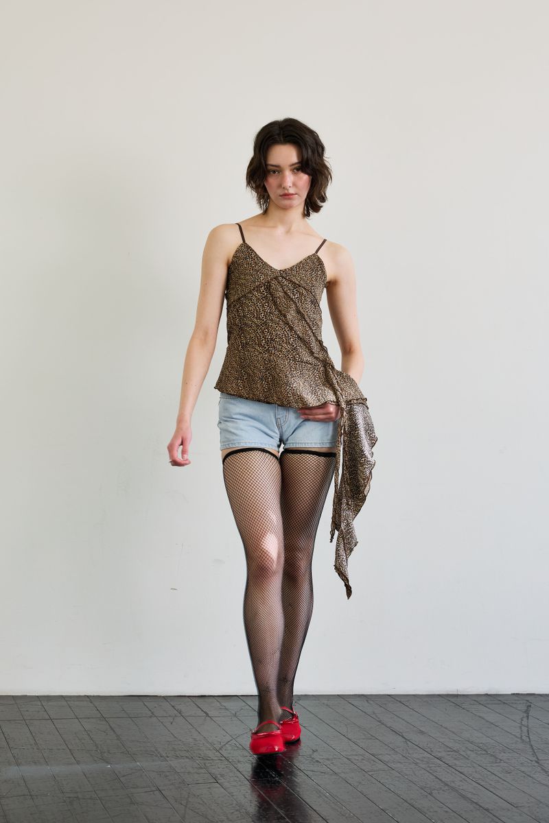 PEPPY MICRO DENIM SHORTS / SKY BLUE