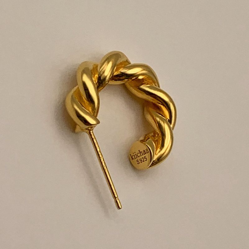Wist Earring