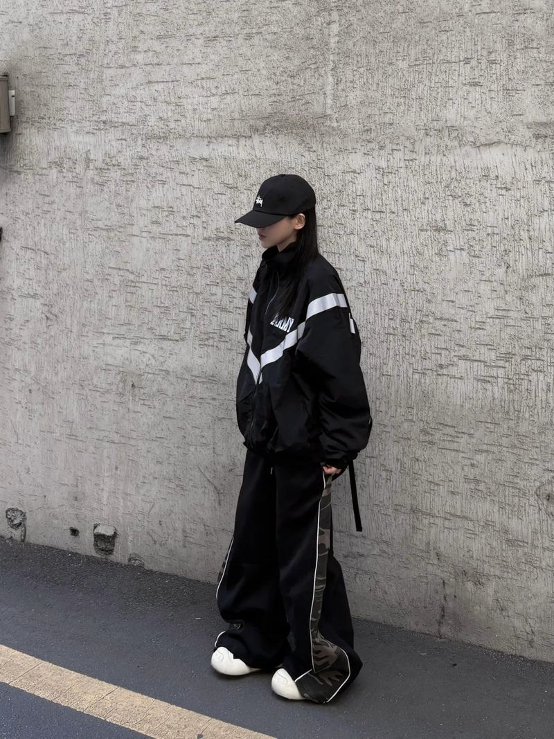 camo panel piping sweatpants