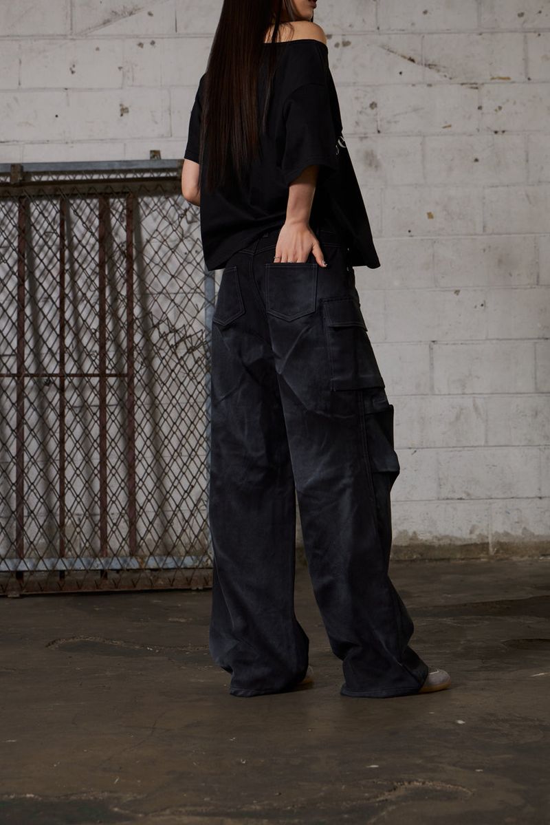Dirty Washed Wide Cargo Denim Pants - Black
