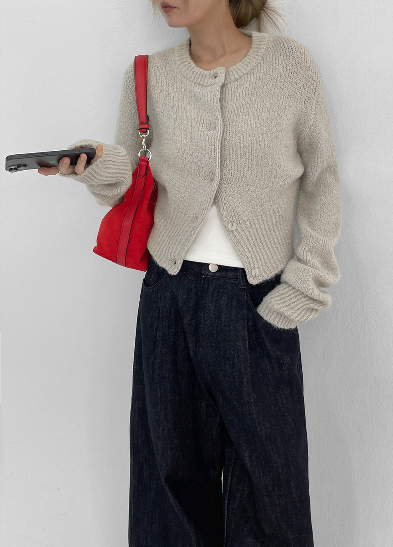 [MADE] Mock Alpaca Crop Knit Cardigan