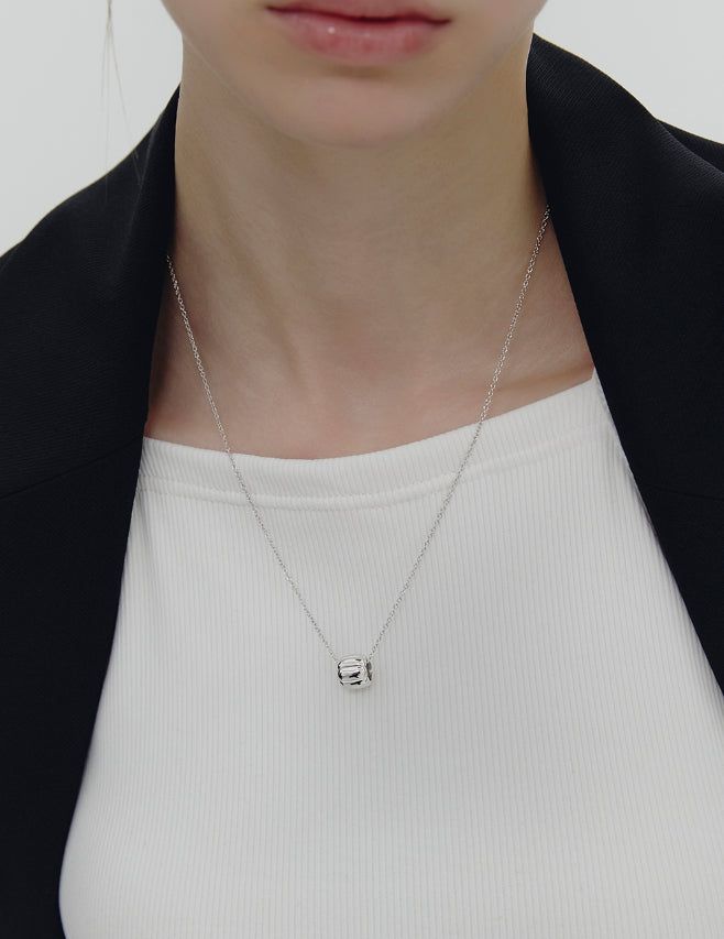 26SS★ Ice Cushion Silver Necklace