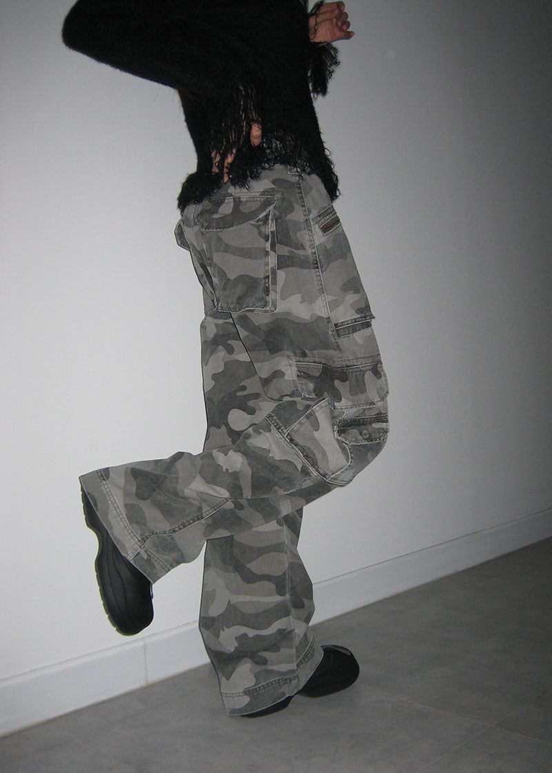 eon（イオエン）の「VINTAGE CARGO PANTS（Pants）」