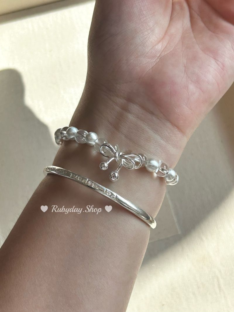 Ballet-style bracelet