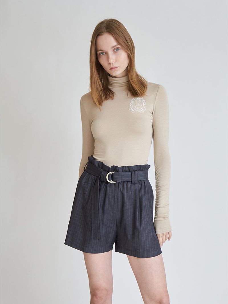 LO AXUAL（ロエクシュアル）の「HIGH WAIST BELT BANDING HALF PANTS（Pants）」