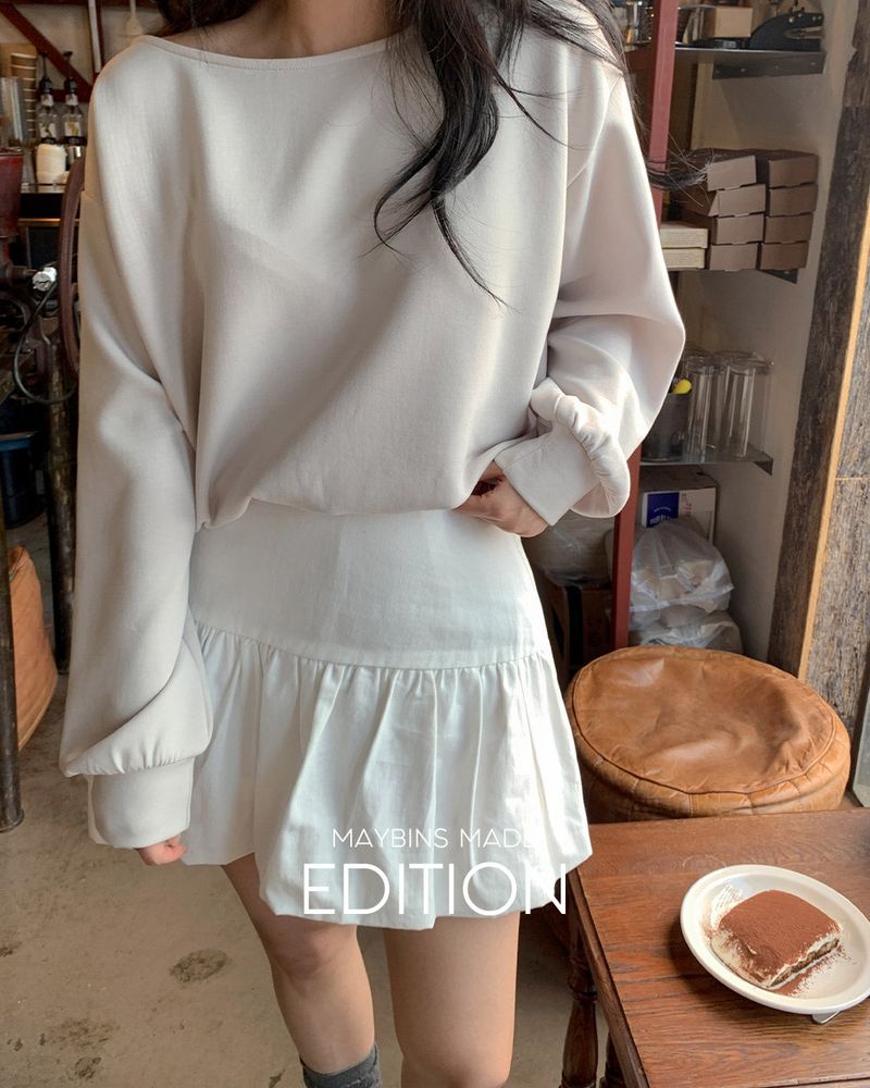 [MADE] Sine off‑shoulder sweatshirt