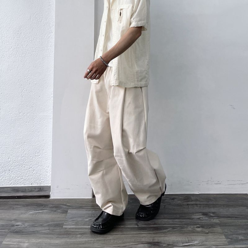 Sculpted Knee Wide Pants