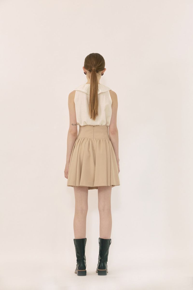 High- waisted skirt
