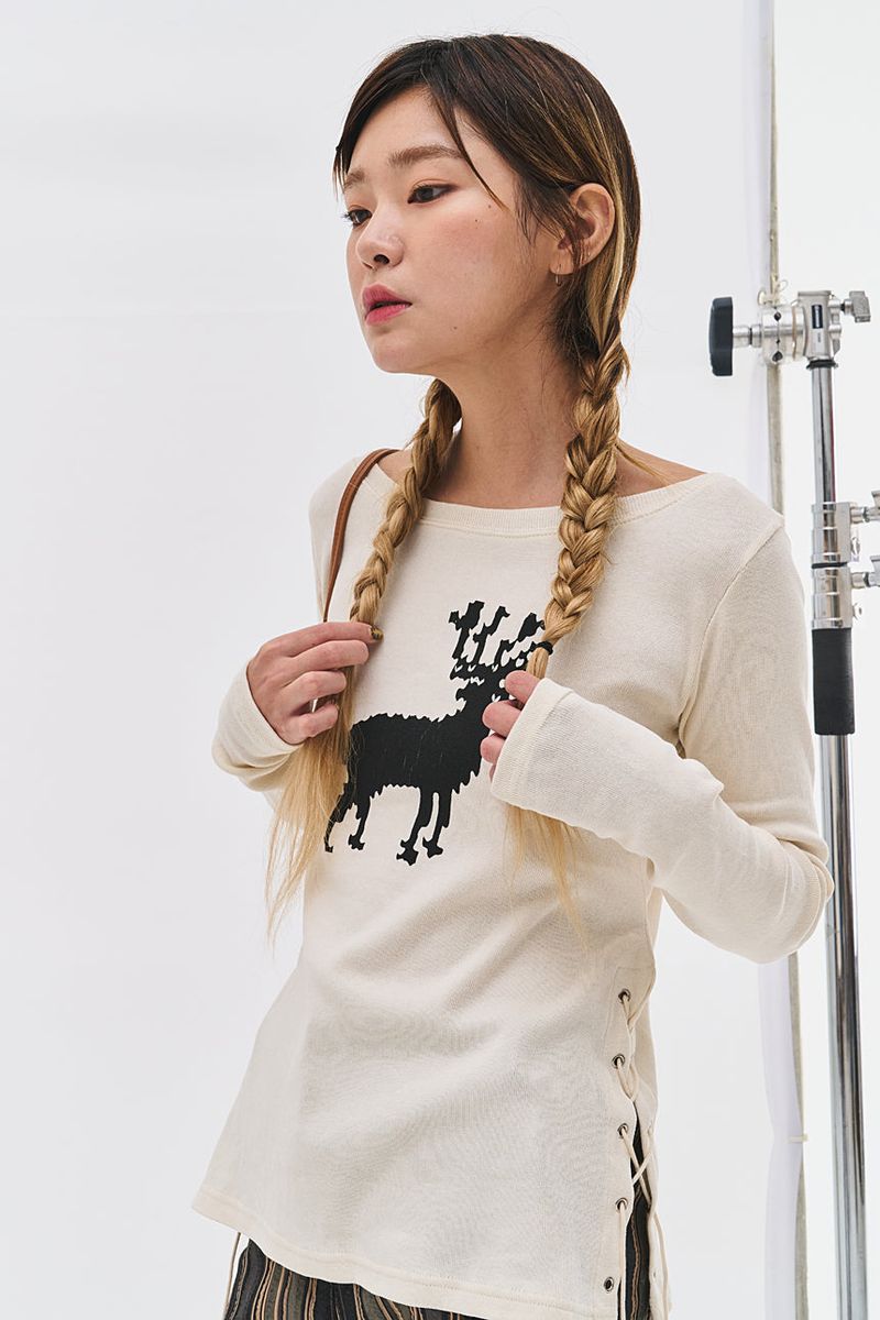 Dear eyelet t (2 colors)