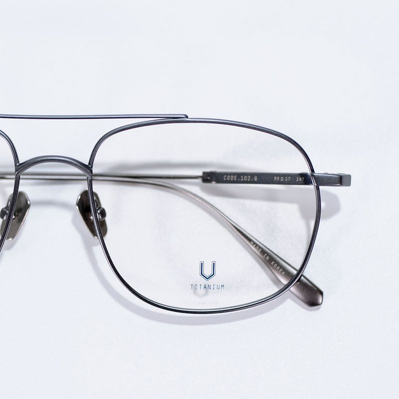 Knouun Square titanium glasses CODE. 102. G Black N Gray