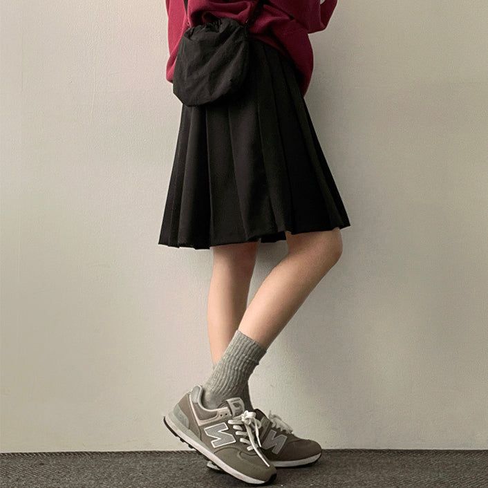 Bad back banding pleated skirt