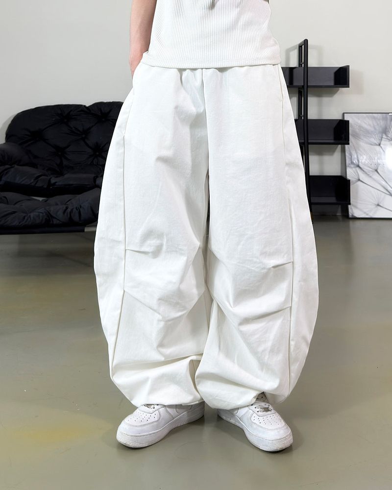 Trevil Patch Balloon Chino Pants