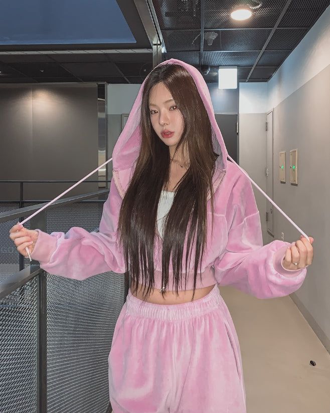 Wrinkle Velour Two Way Crop Hood Zip-Up