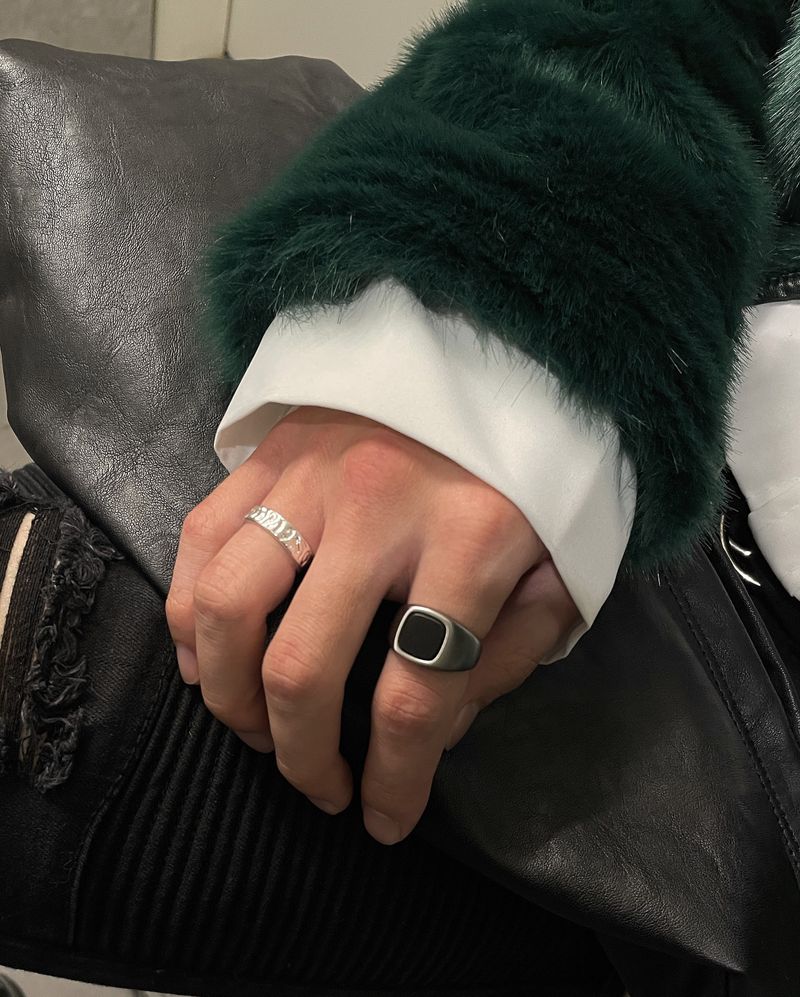 bold onyx ring
