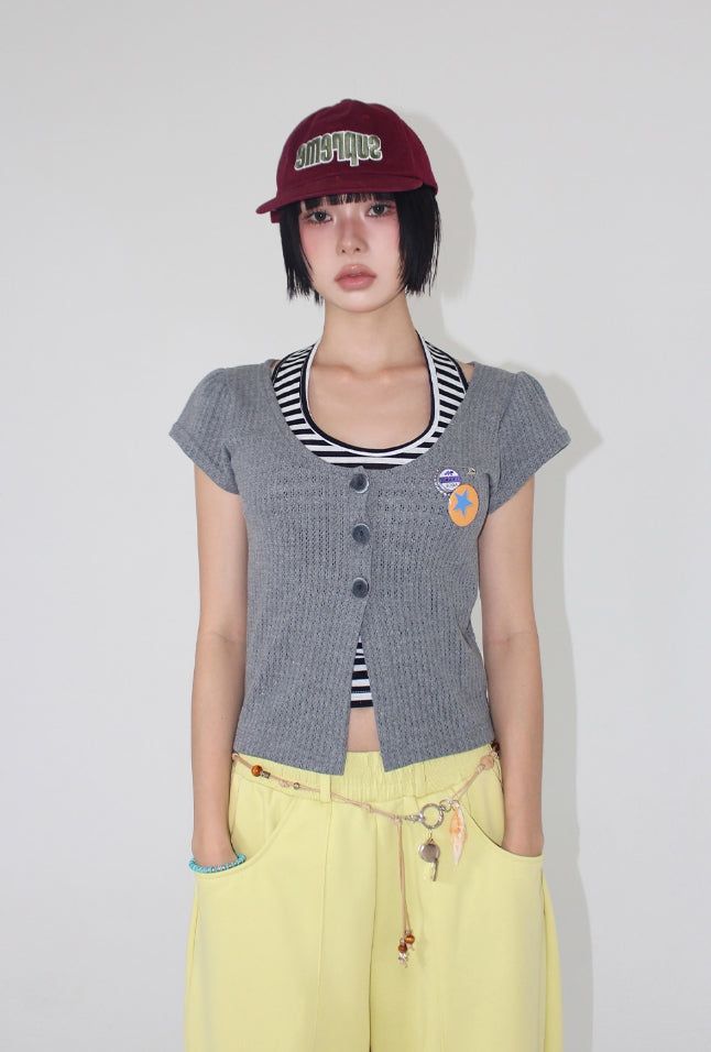 AAKE(アケ)の「3-BUTTON PUNCHING CARDIGAN(Tops)」