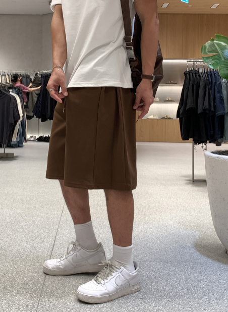 Glife Sidetuck Bermuda Banding Shorts